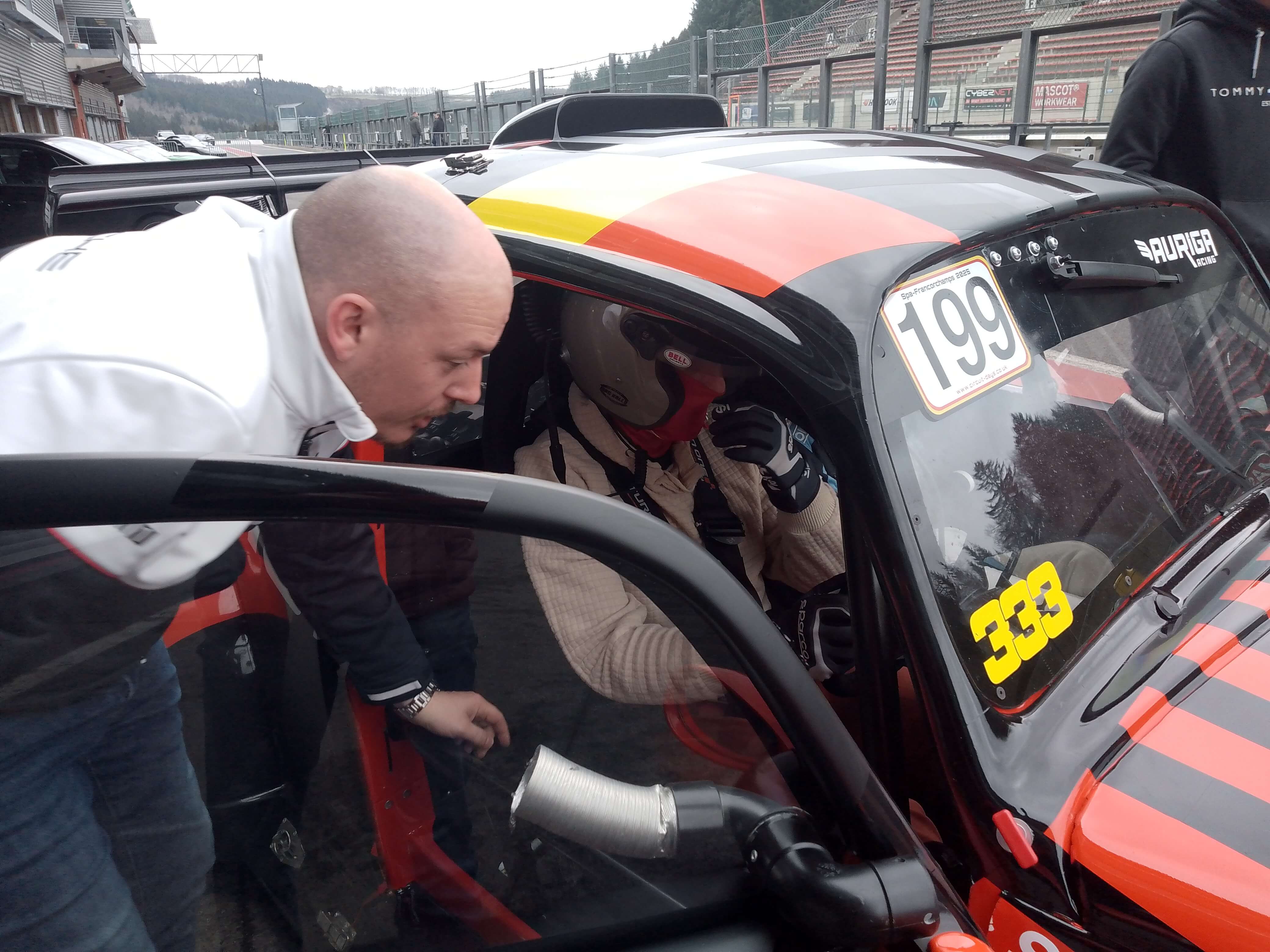 Briefing Auriga Racing